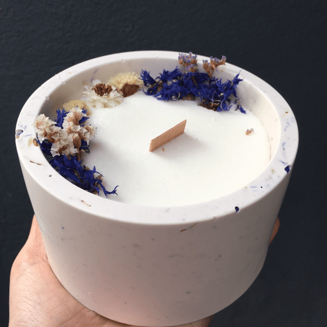 Bougie Fleurie - La Glaz - Pot en Terrazzo - Petits Phares