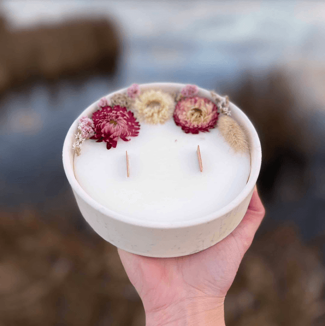 Bougie Fleurie - Comme un Bouquet - Pot en Terrazzo - Petits Phares